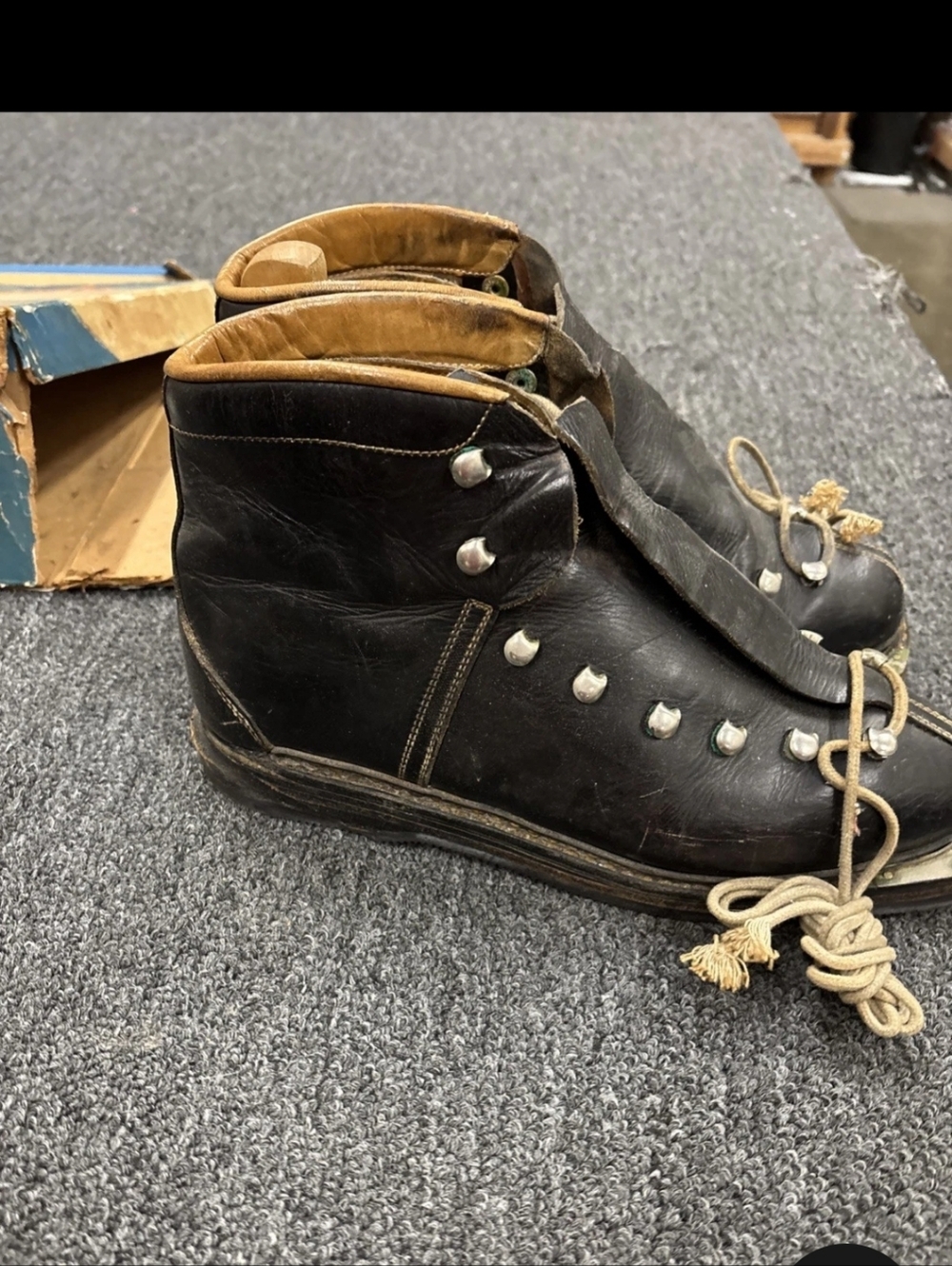 Vintage Koflach Leather Ski Boots Size Mens Medium Size 10 Snow Austria W/Box